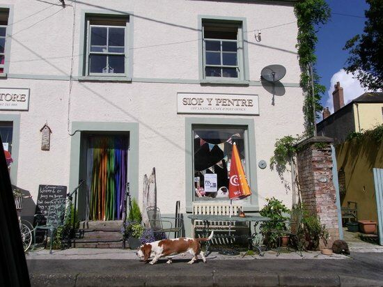 Llansteffan Village Stores and Deli