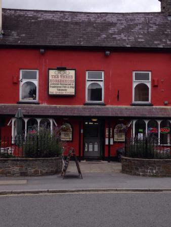 Three Horseshoes