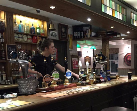 The Ship and Castle Pub
