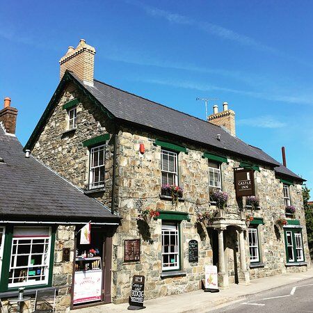 Castle Inn Bar & Restaurant